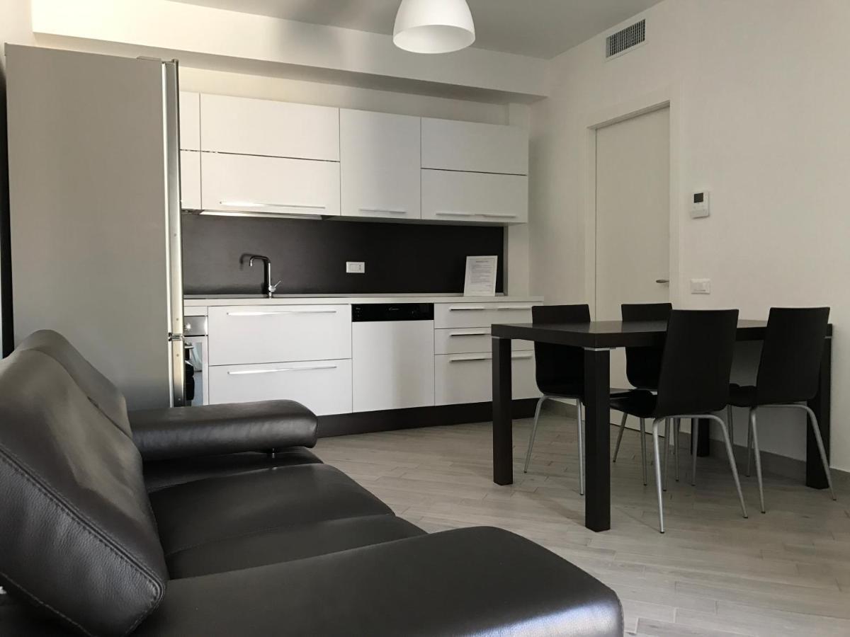 Home Hotel Senago Kültér fotó