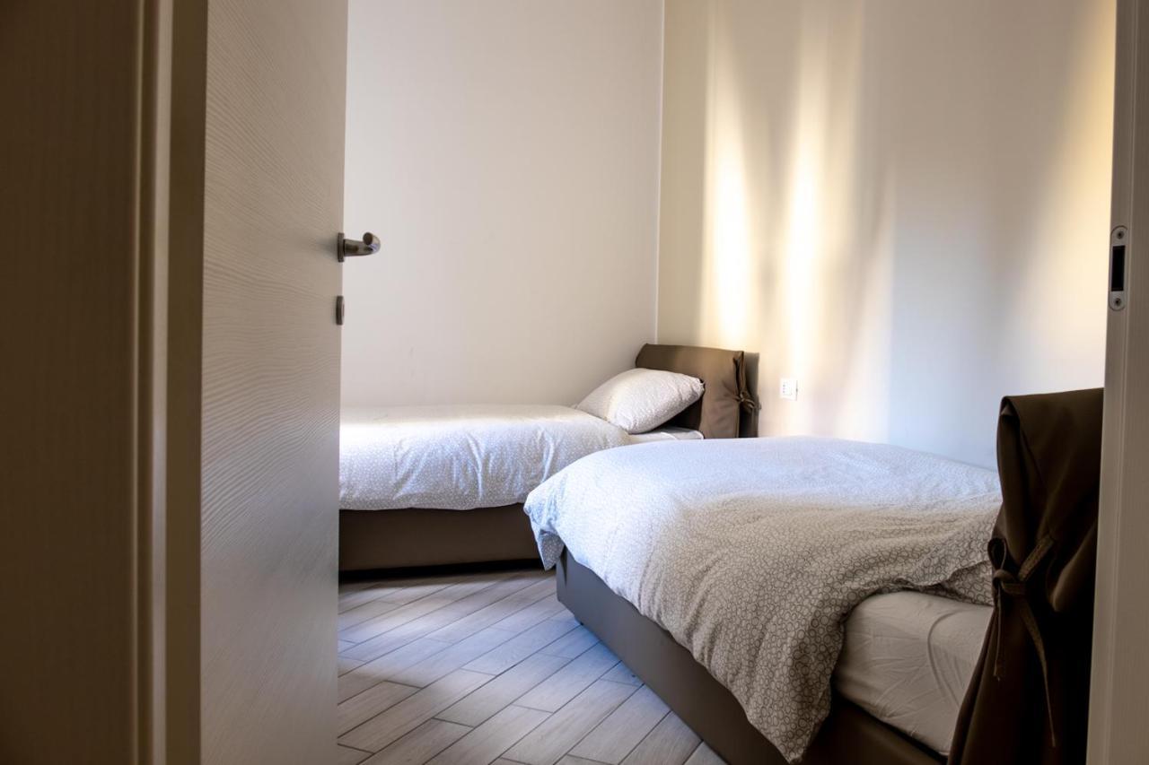 Home Hotel Senago Kültér fotó